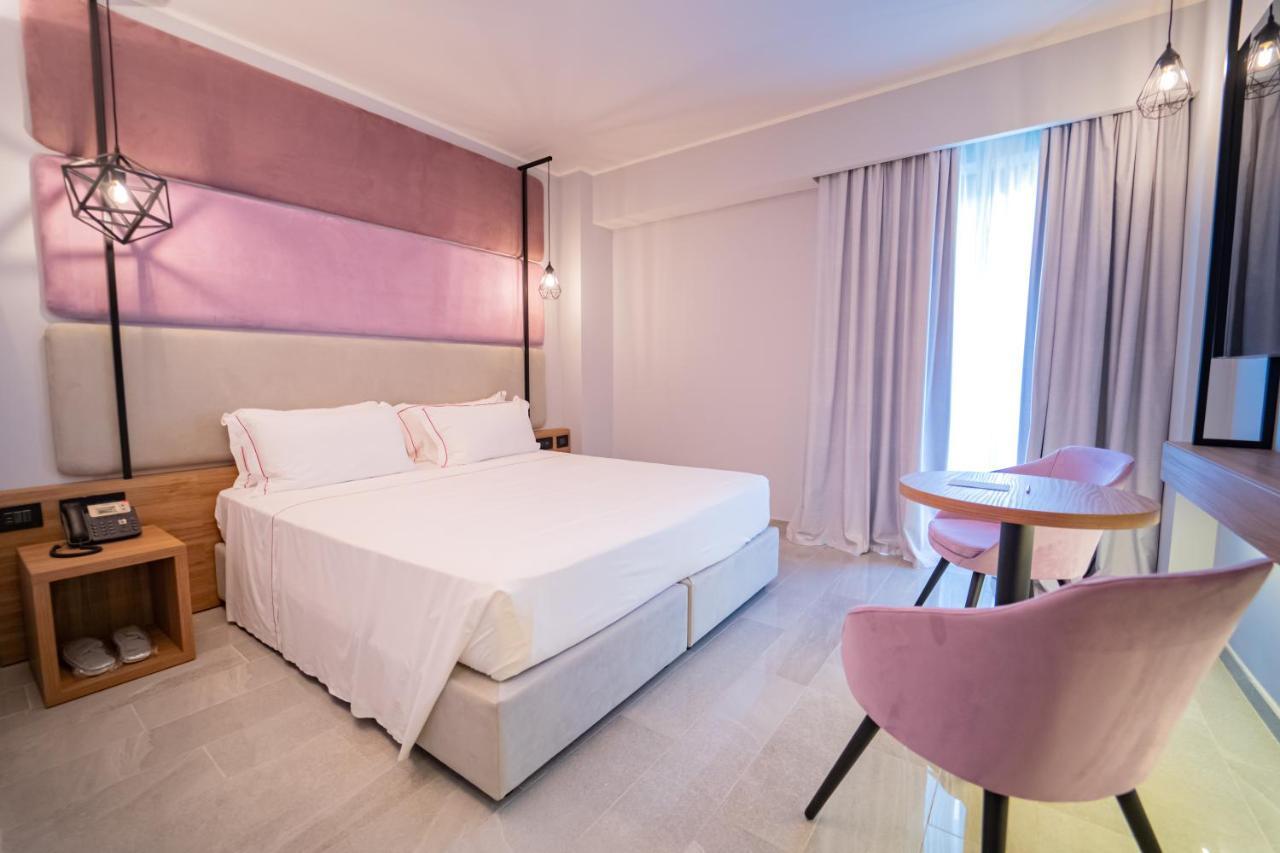 Best Western Plus Sabaudia Hotel Esterno foto