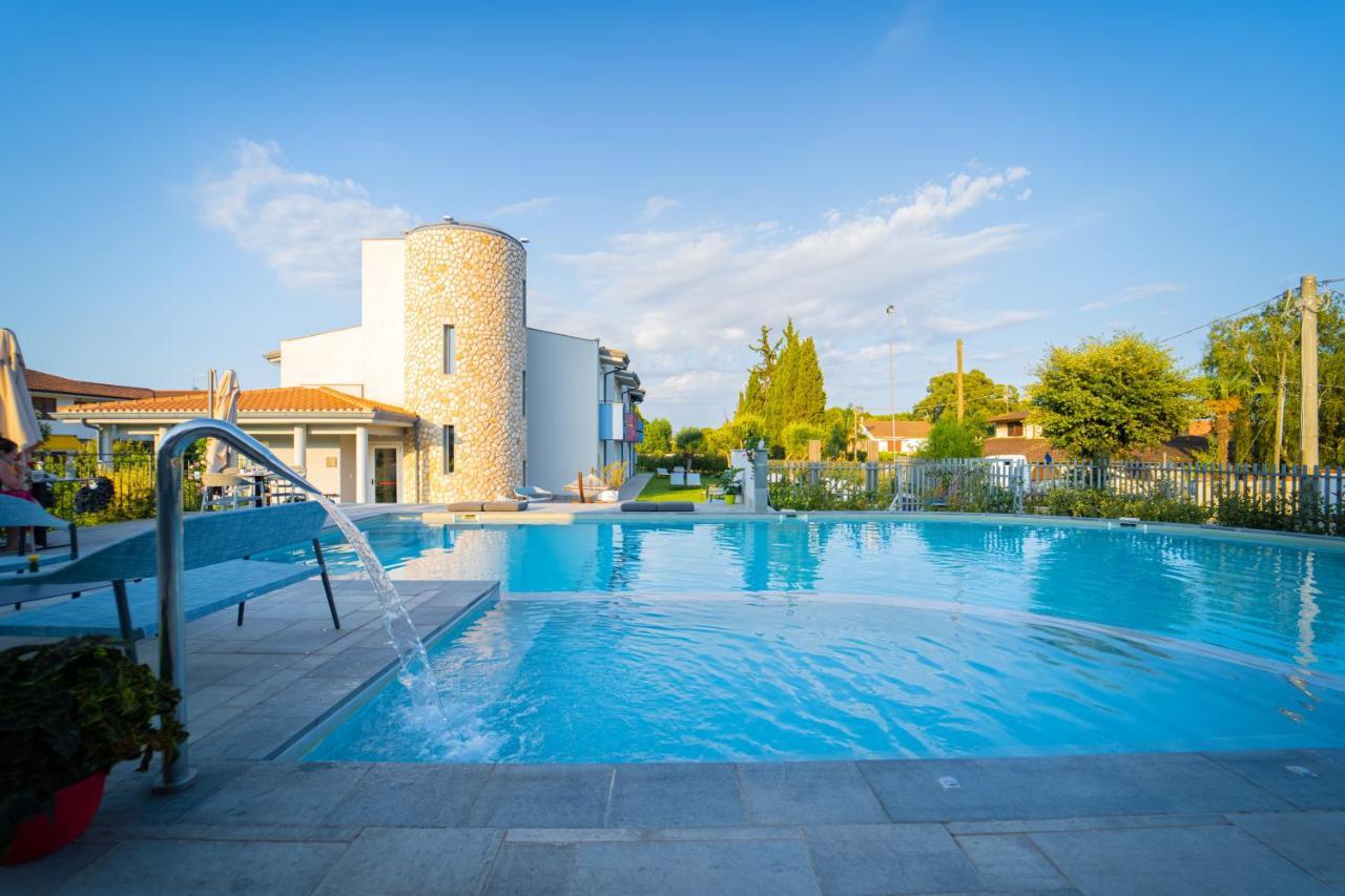 Best Western Plus Sabaudia Hotel Esterno foto