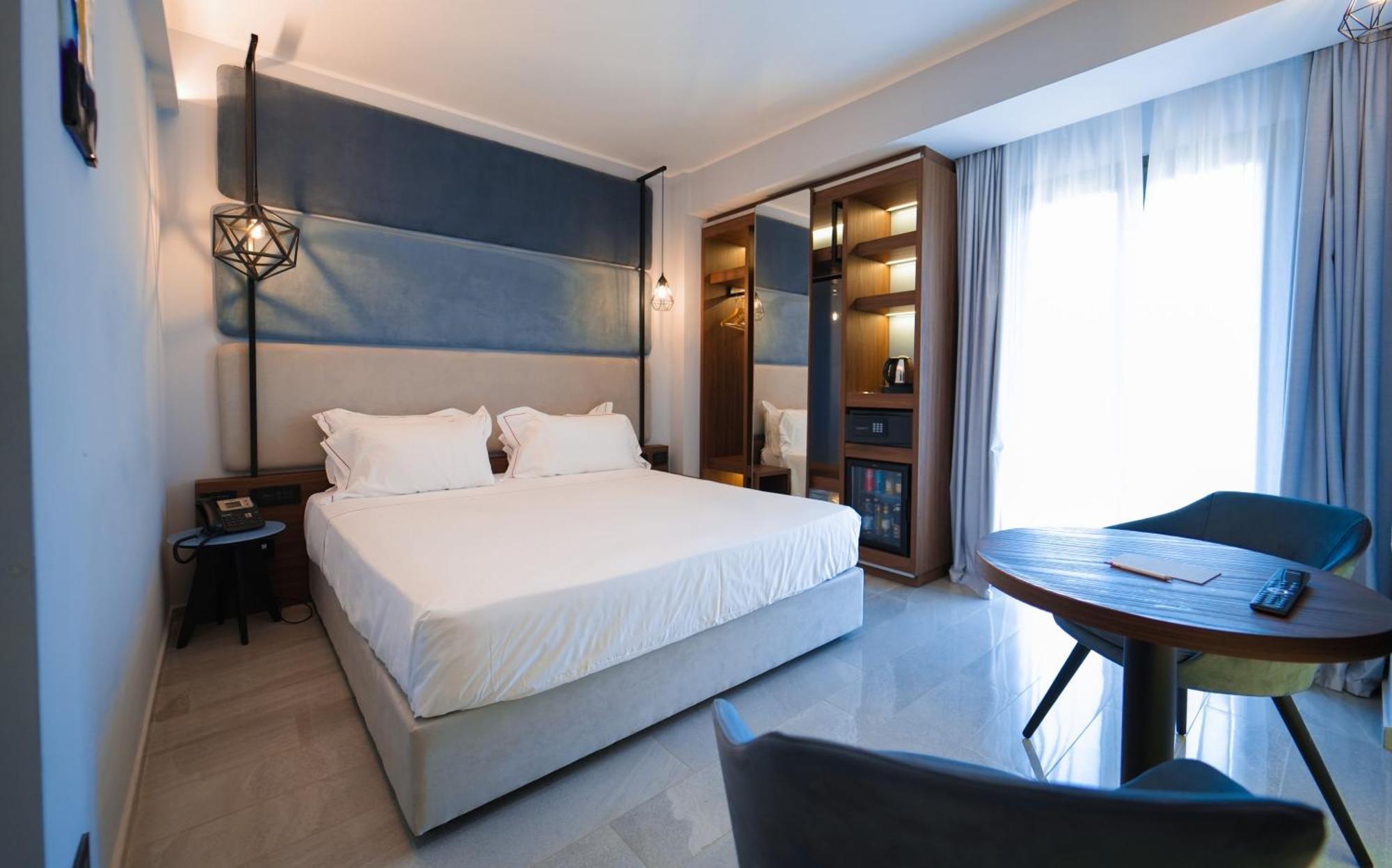 Best Western Plus Sabaudia Hotel Esterno foto