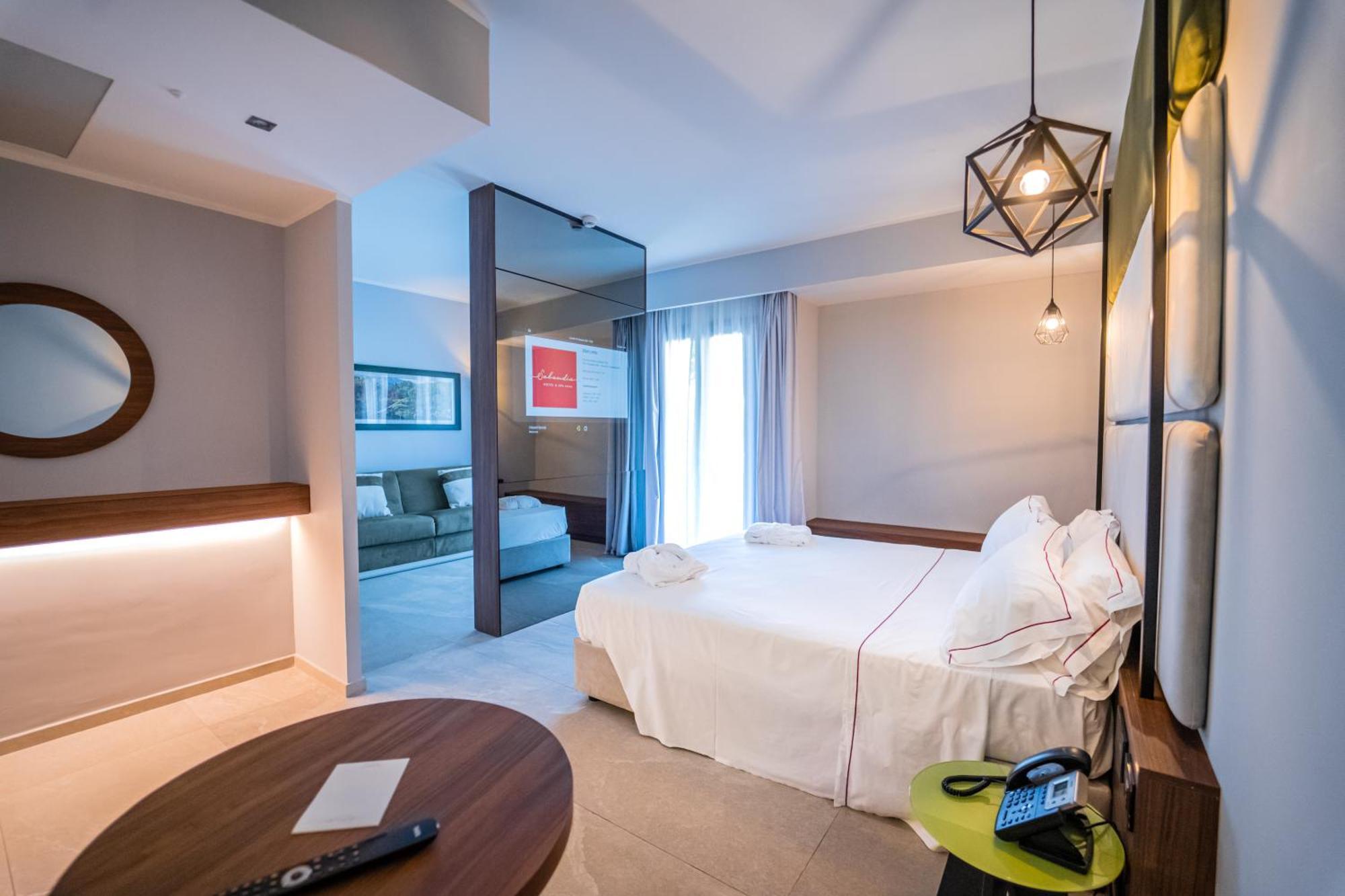 Best Western Plus Sabaudia Hotel Esterno foto